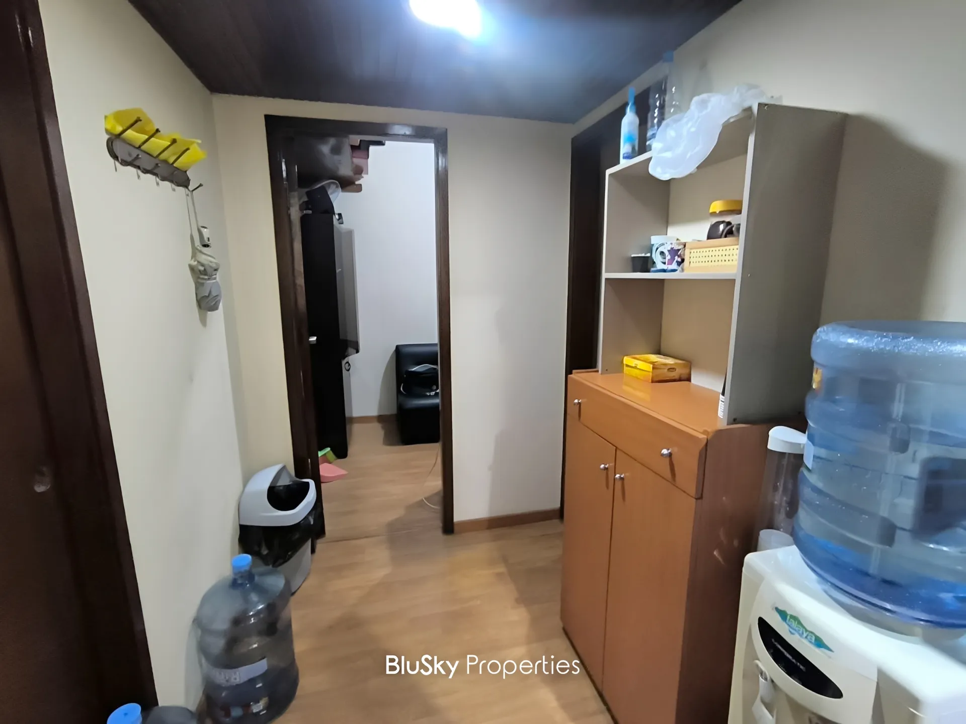 Office for rent in Jal el dib, lebanon