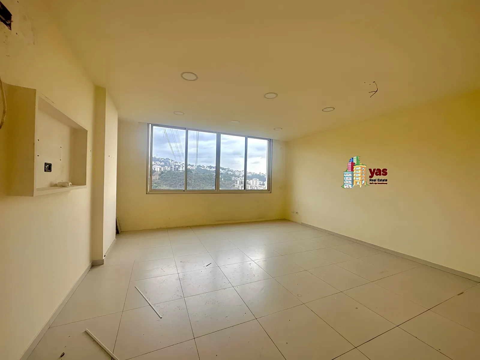 Office for rent in Antelias