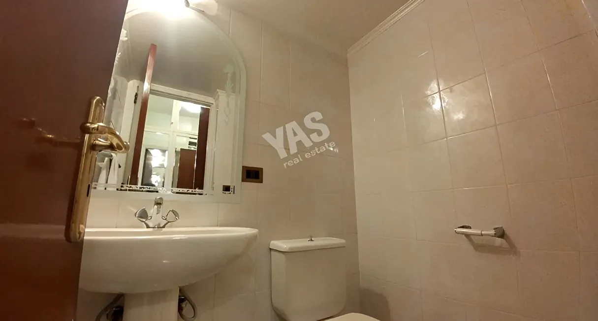 Apartment for Sale in Ballouneh