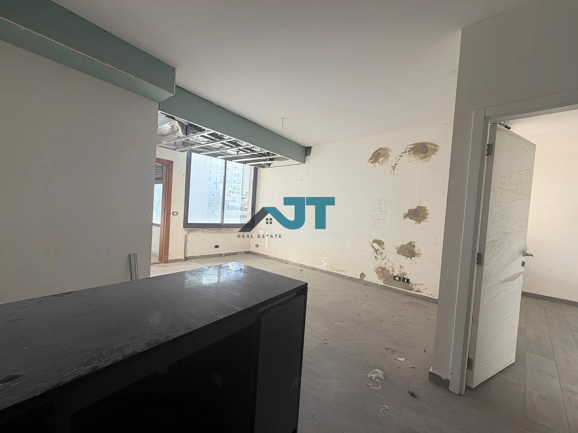 Apartment in Abdul wahab el inglizi, beirut, lebanon - 1 bed, 1.0 bath