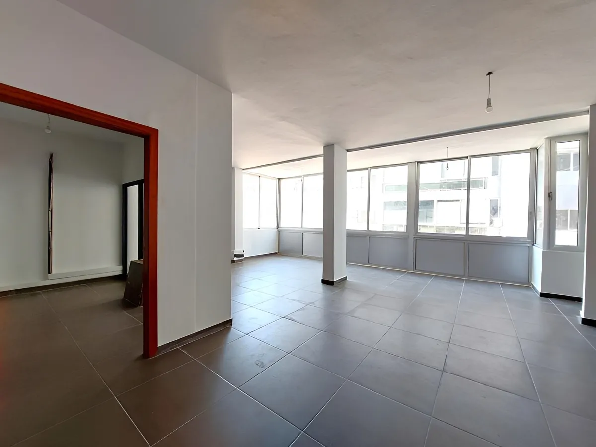 Office for Sale in Zalqa