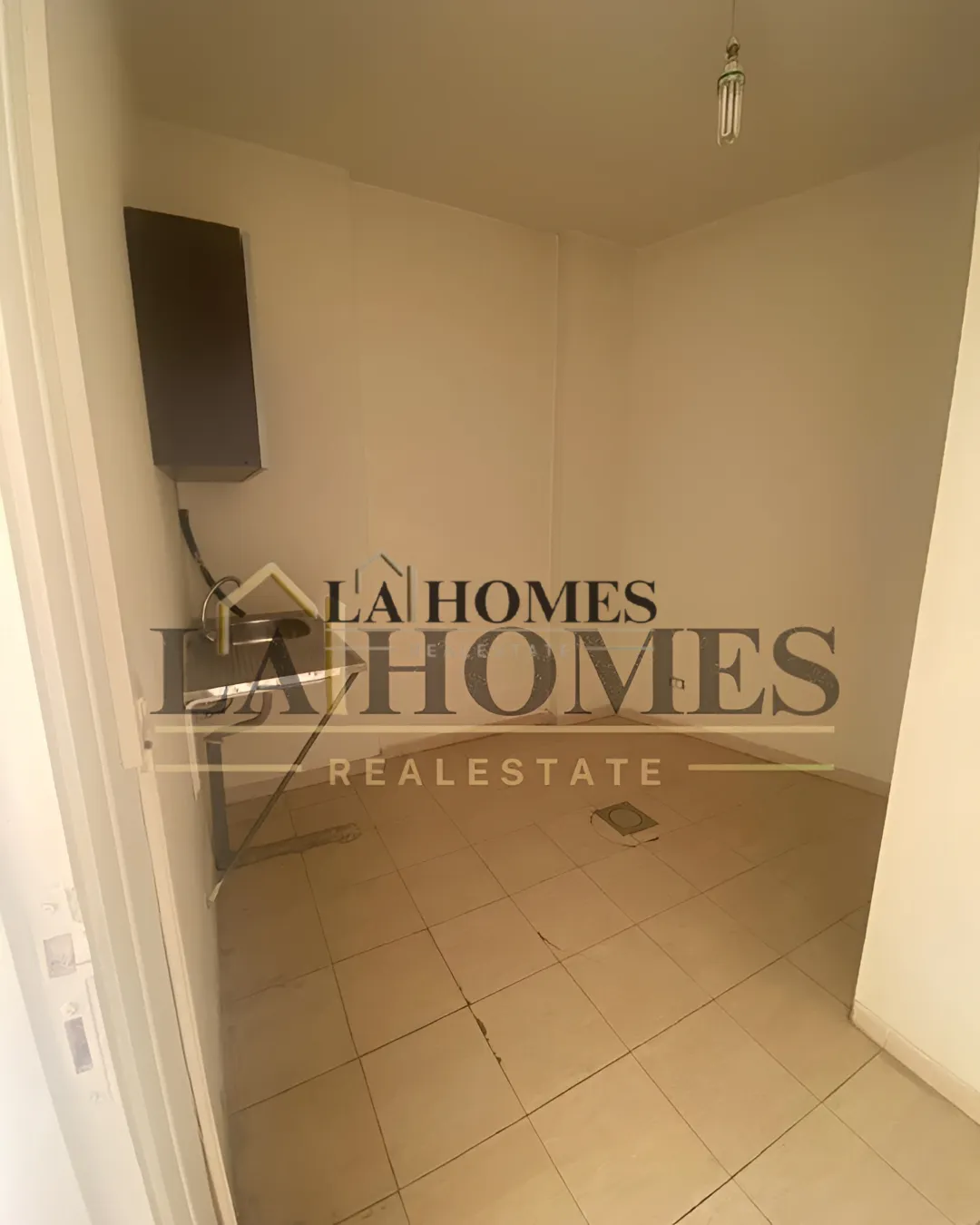 Office for rent in Zouk Mosbeh