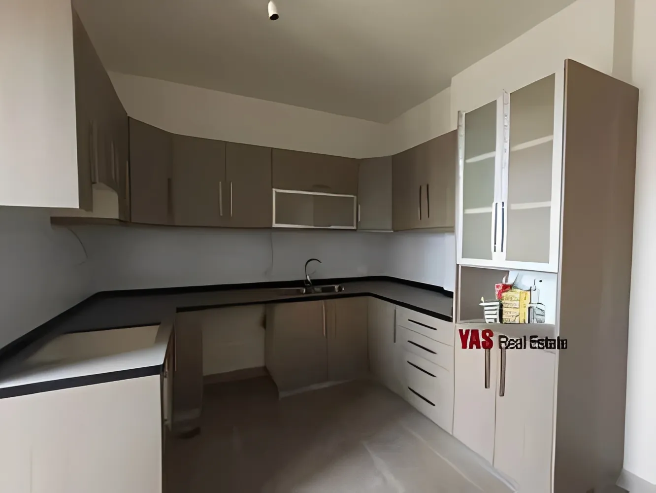 Apartment for Sale in Jdeideh - 3 bed, 4 bath