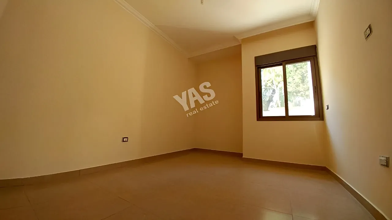Apartment for Sale in Ballouneh