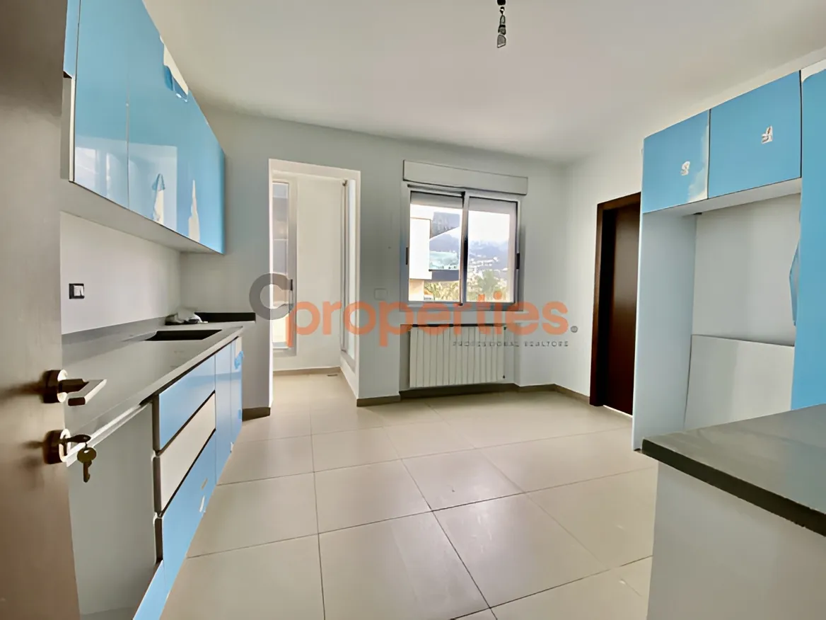 Apartment for Sale in Adma w Dafnah - 3 bed, 3 bath