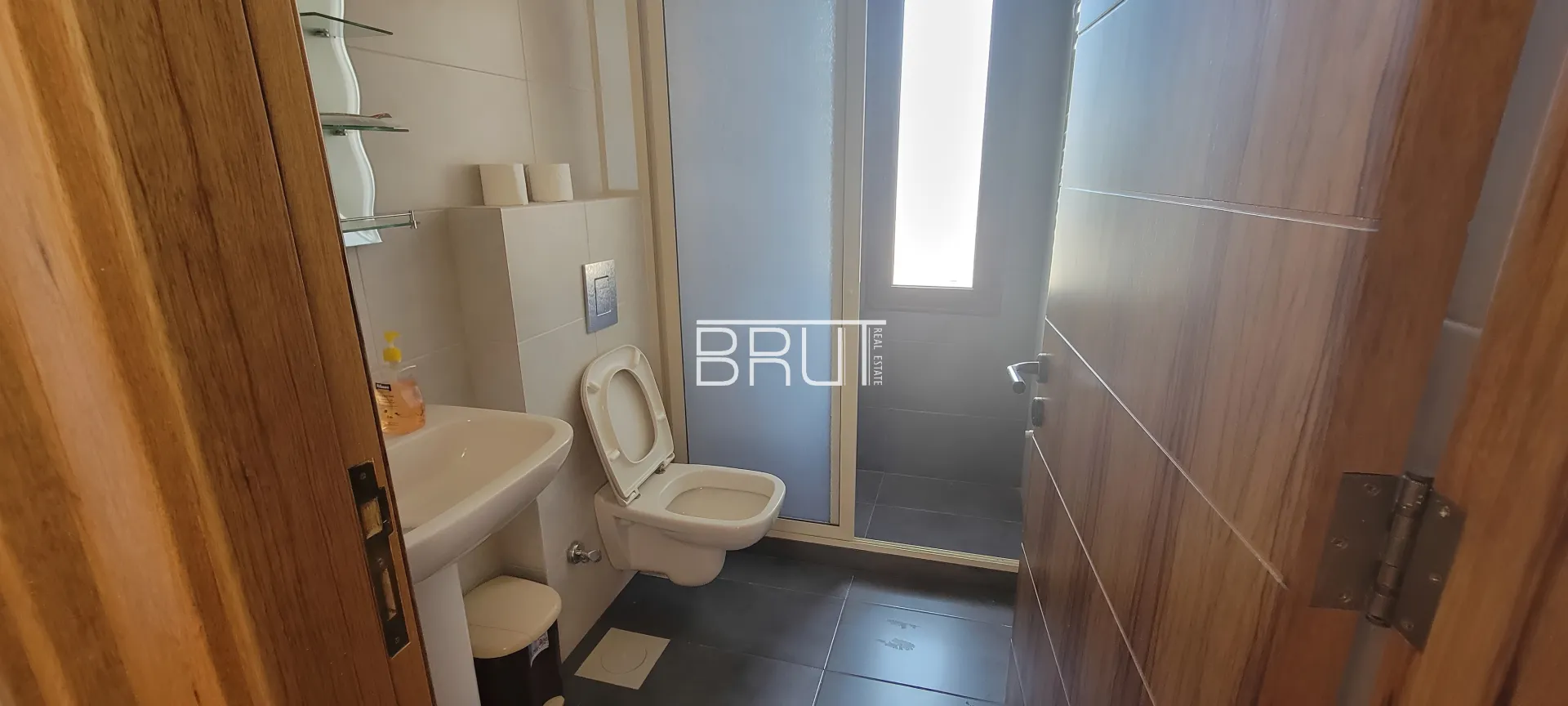 Apartment for Sale in Faqra - 3 bed
