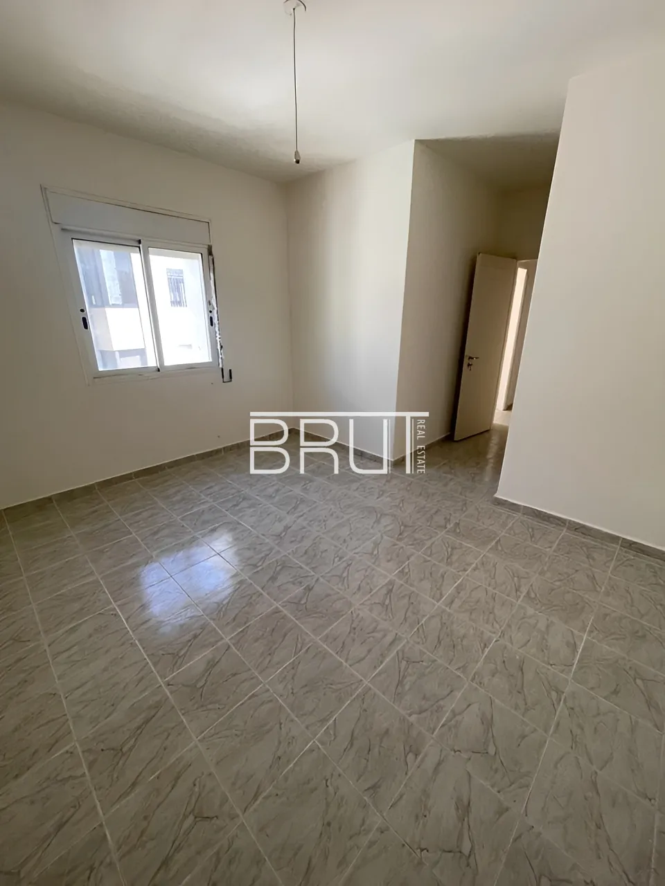 Apartment for Sale in Sheileh - 3 bed, 3 bath