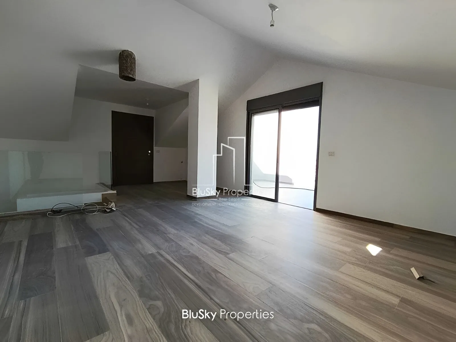 Apartment for Sale in Nahr Ibrahim - 4 bed, 4 bath