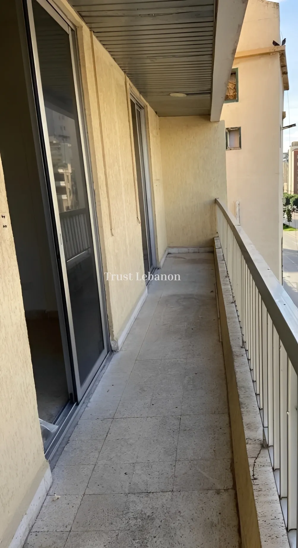 Office for rent in Ras Al Naba'a, Beirut, Lebanon