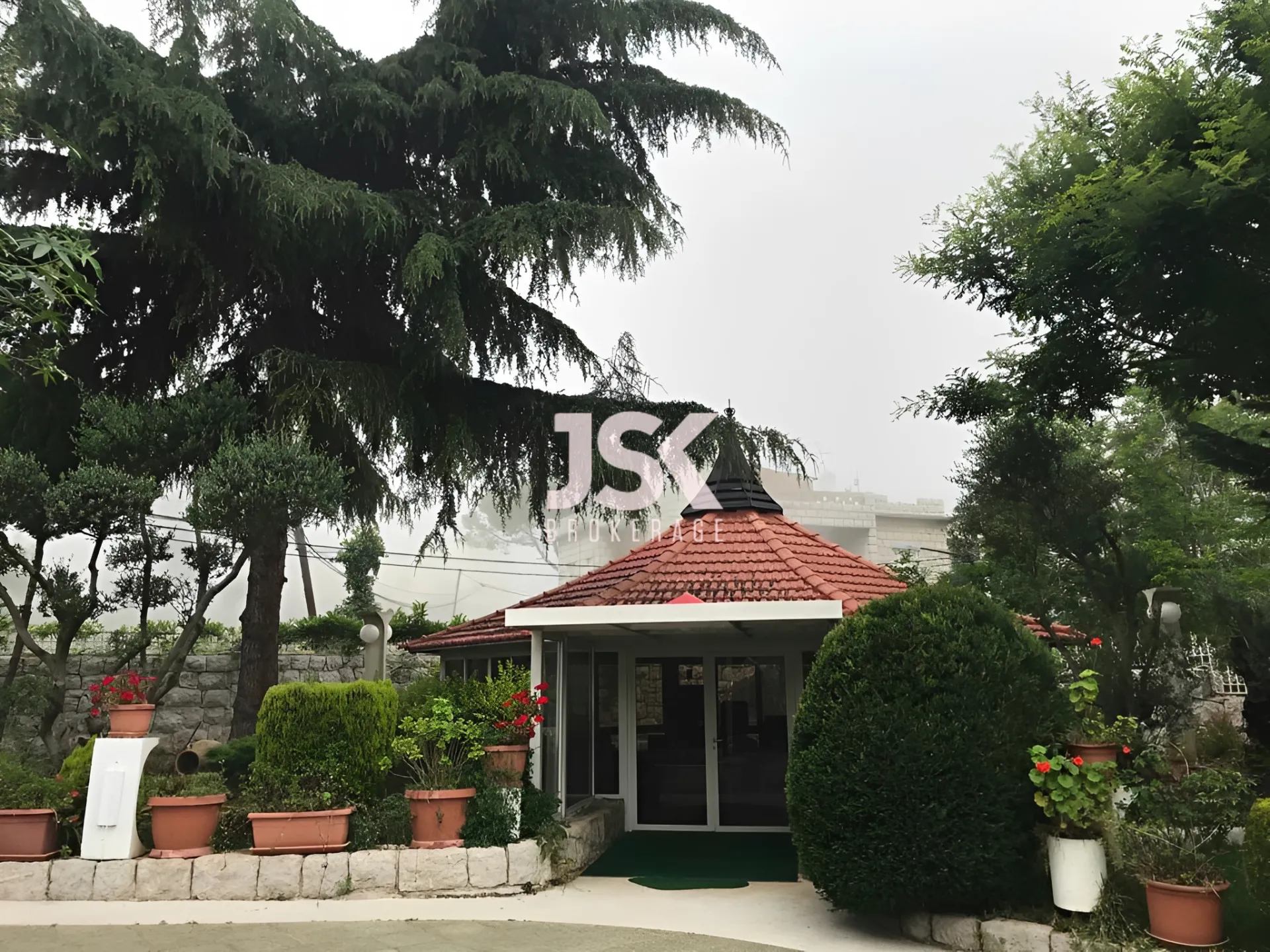 Villa for Sale in Ajaltoun