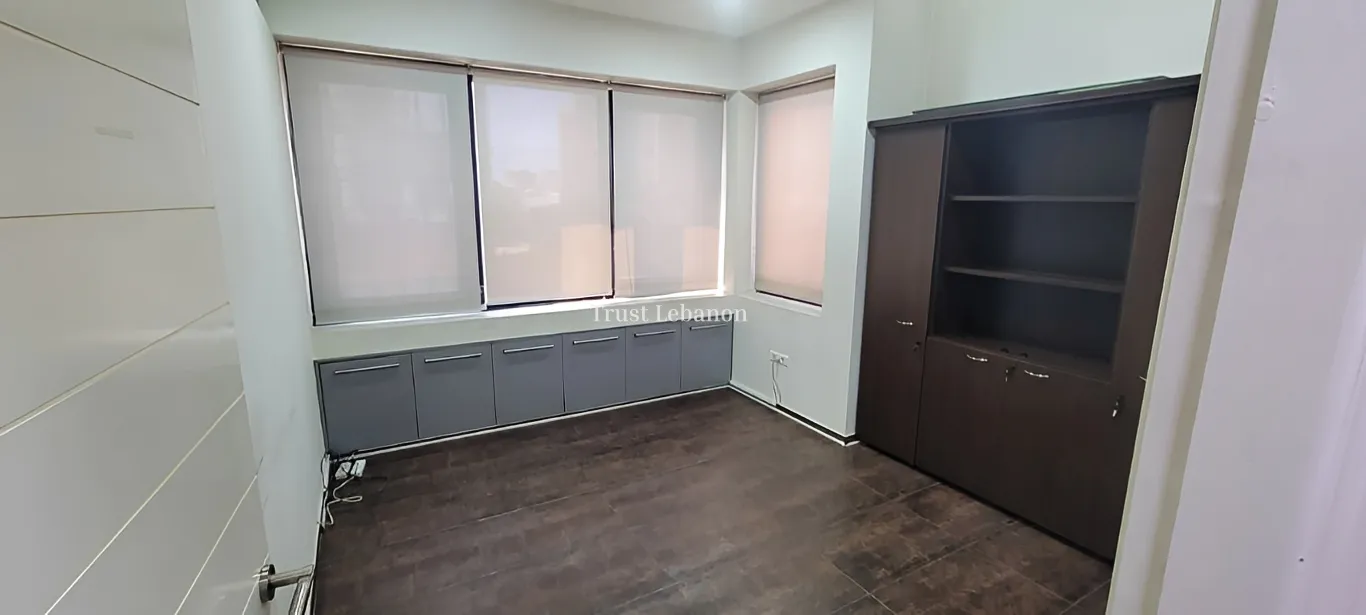 Commercial Commercial for rent in Bourj Hammoud, Lebanon