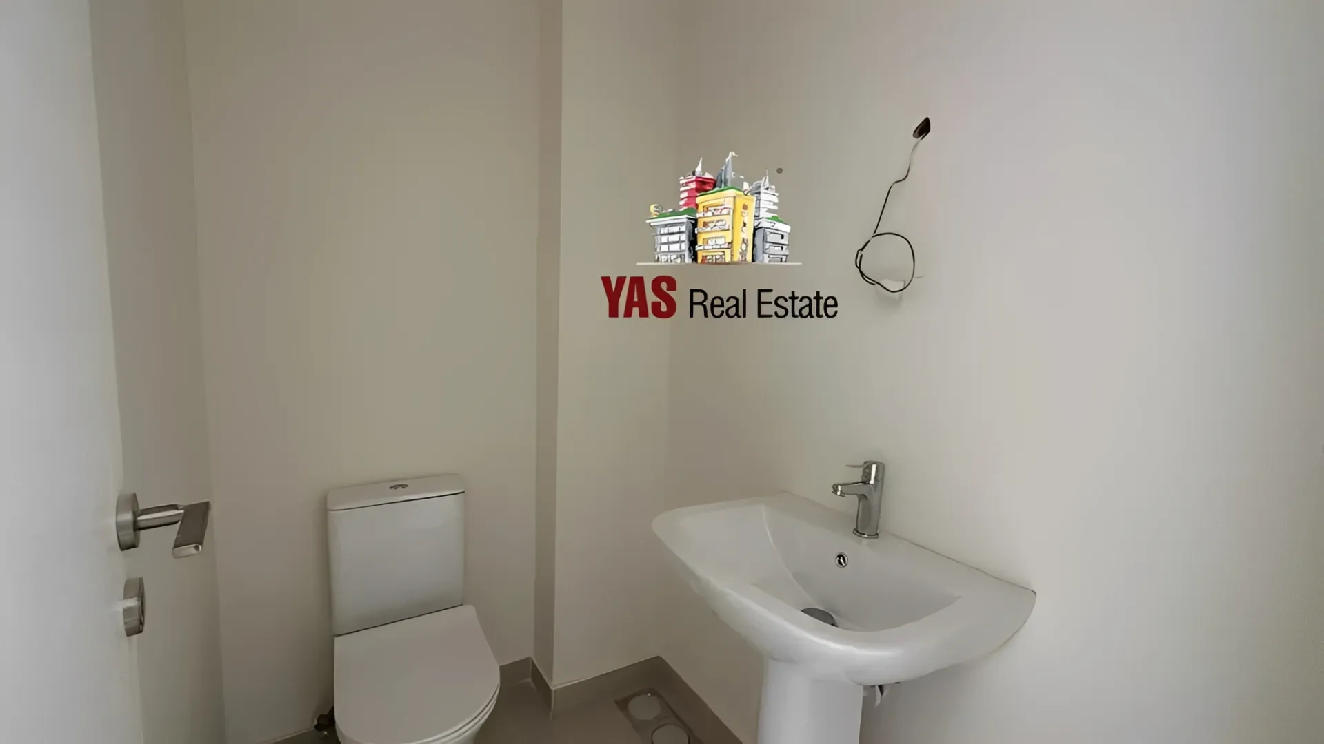 Apartment for Sale in Ballouneh - 3 bed, 3 bath