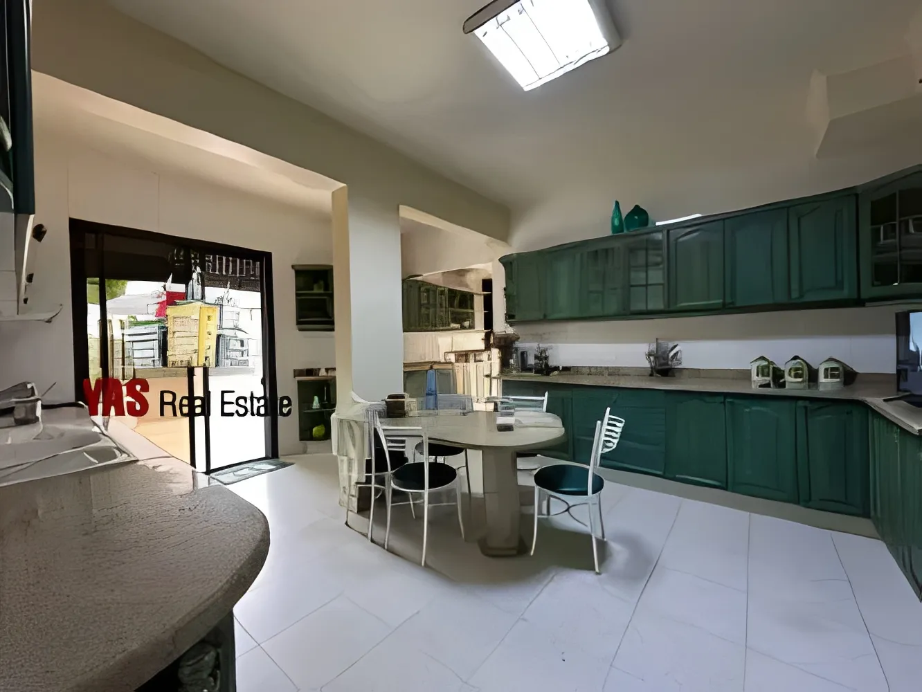 Apartment for Sale in Adma - 5 bed, 7 bath