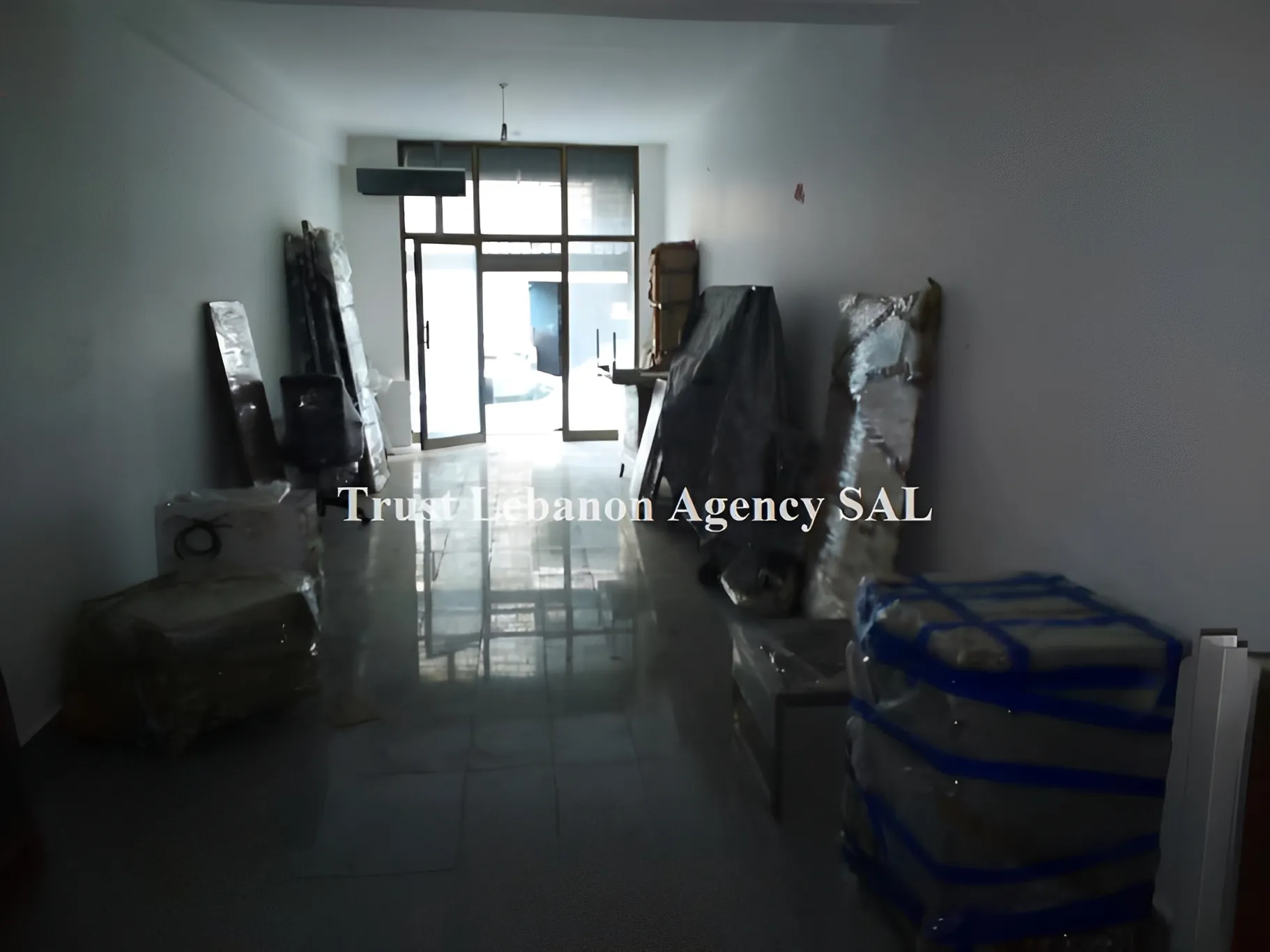 Shop for sale in Beirut, Moucharafieh