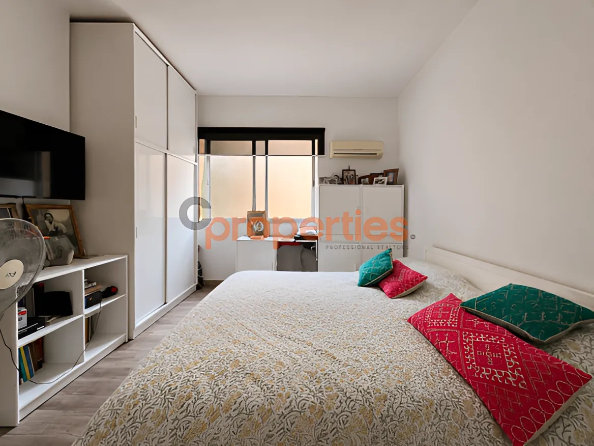 Apartment for Sale in Hamra