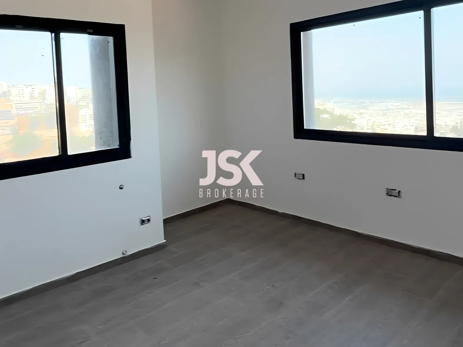 Apartment for Sale in Tilal Ain Saadeh