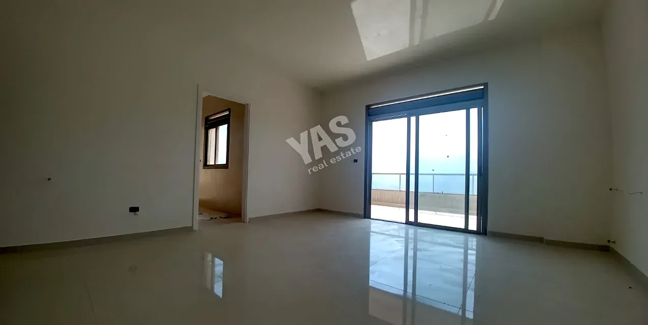 Apartment for Sale in Ballouneh