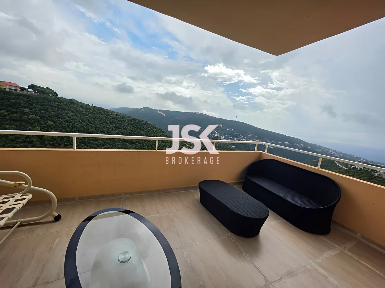 Apartment for Rent in Batroun