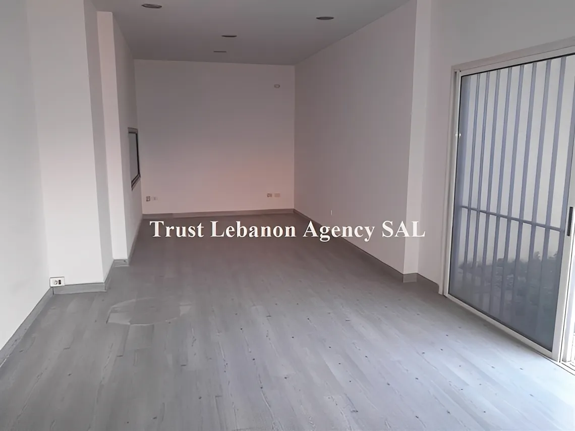 Office for sale in Metn, Beit Mery