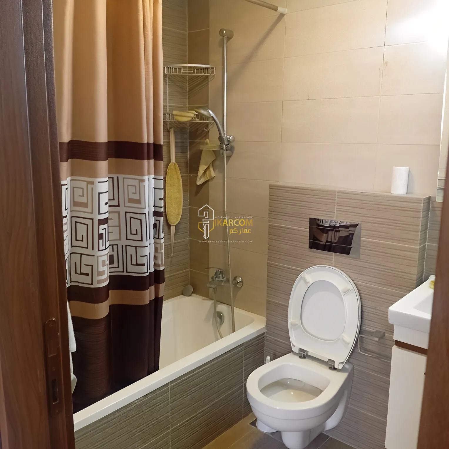 Apartment for Sale in Achrafieh - 2 bed, 3 bath