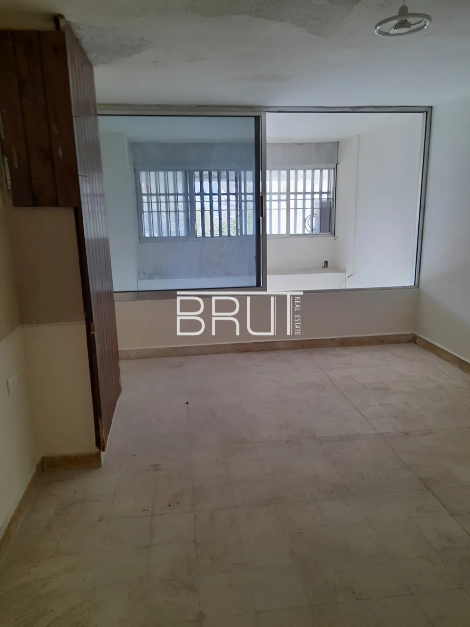 Shop For Sale in Jounieh