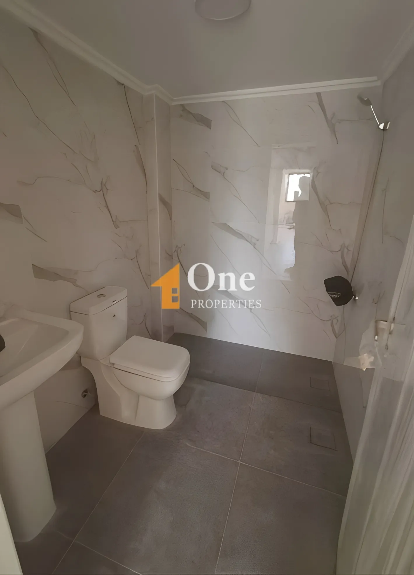 Apartment for sale in Breij, Lebanon - 2 bed, 2 bath
