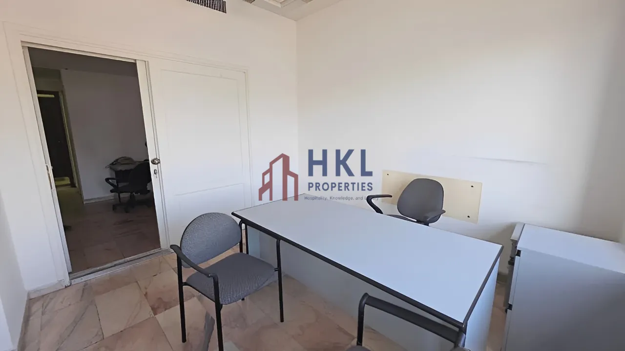 Office for rent in Sin El Fil