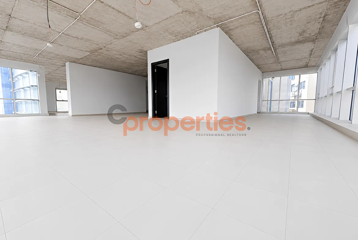 Office for Rent in Ramlet El Baida