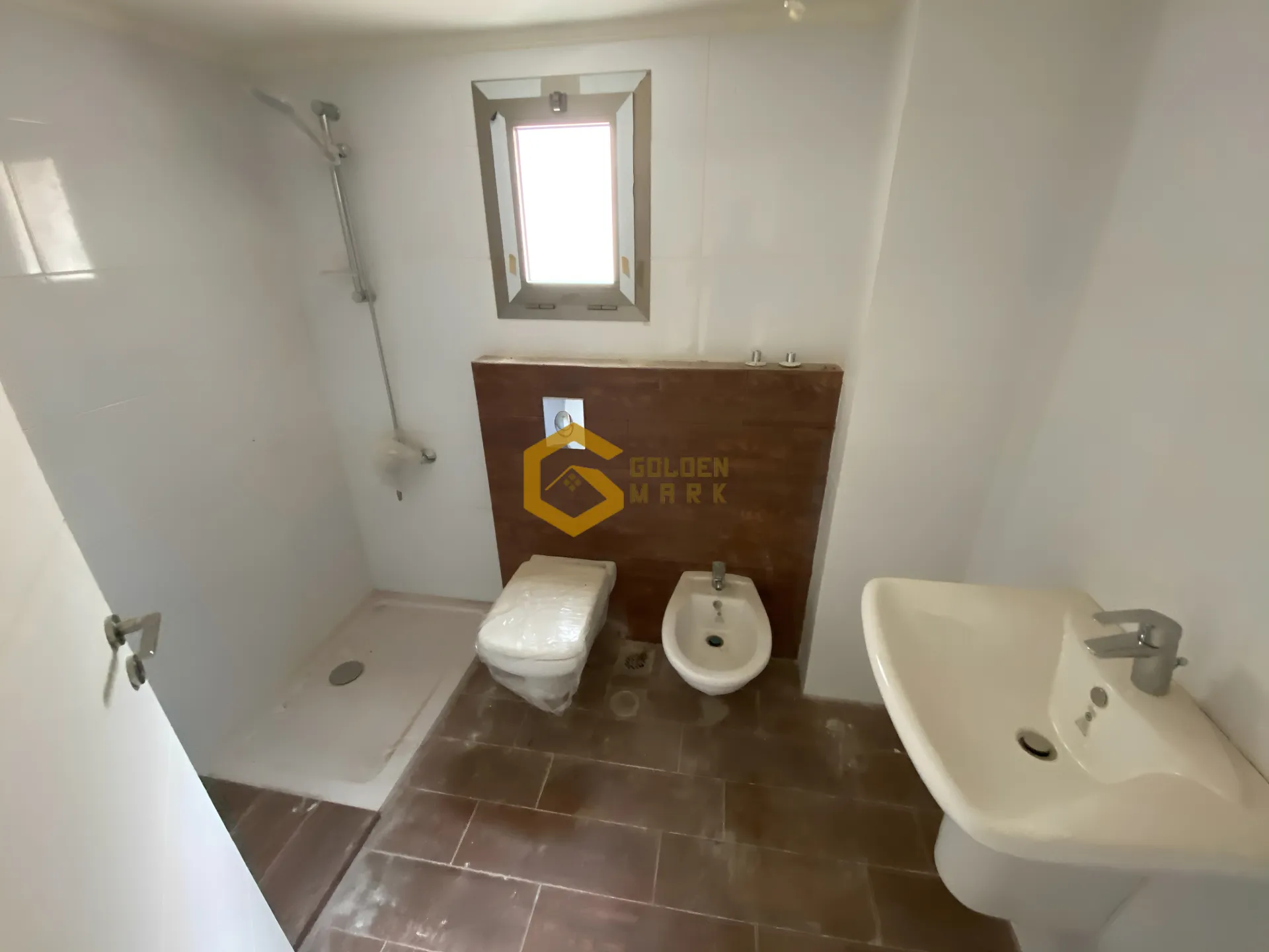Apartment for Sale in Haret Sakher