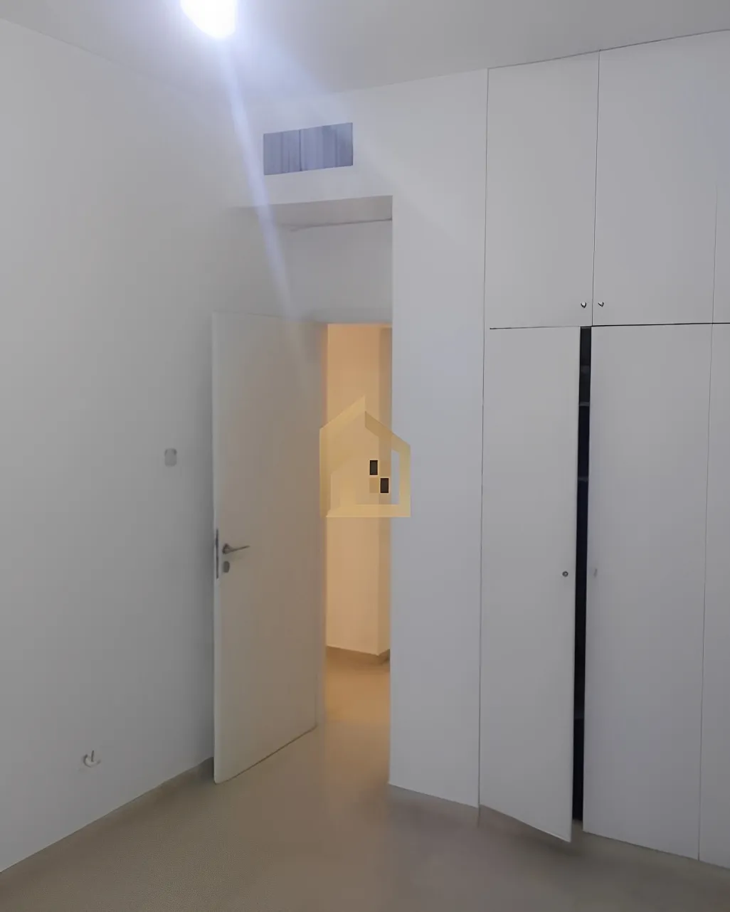 Apartment for Rent in Caree d'or, Achrafieh