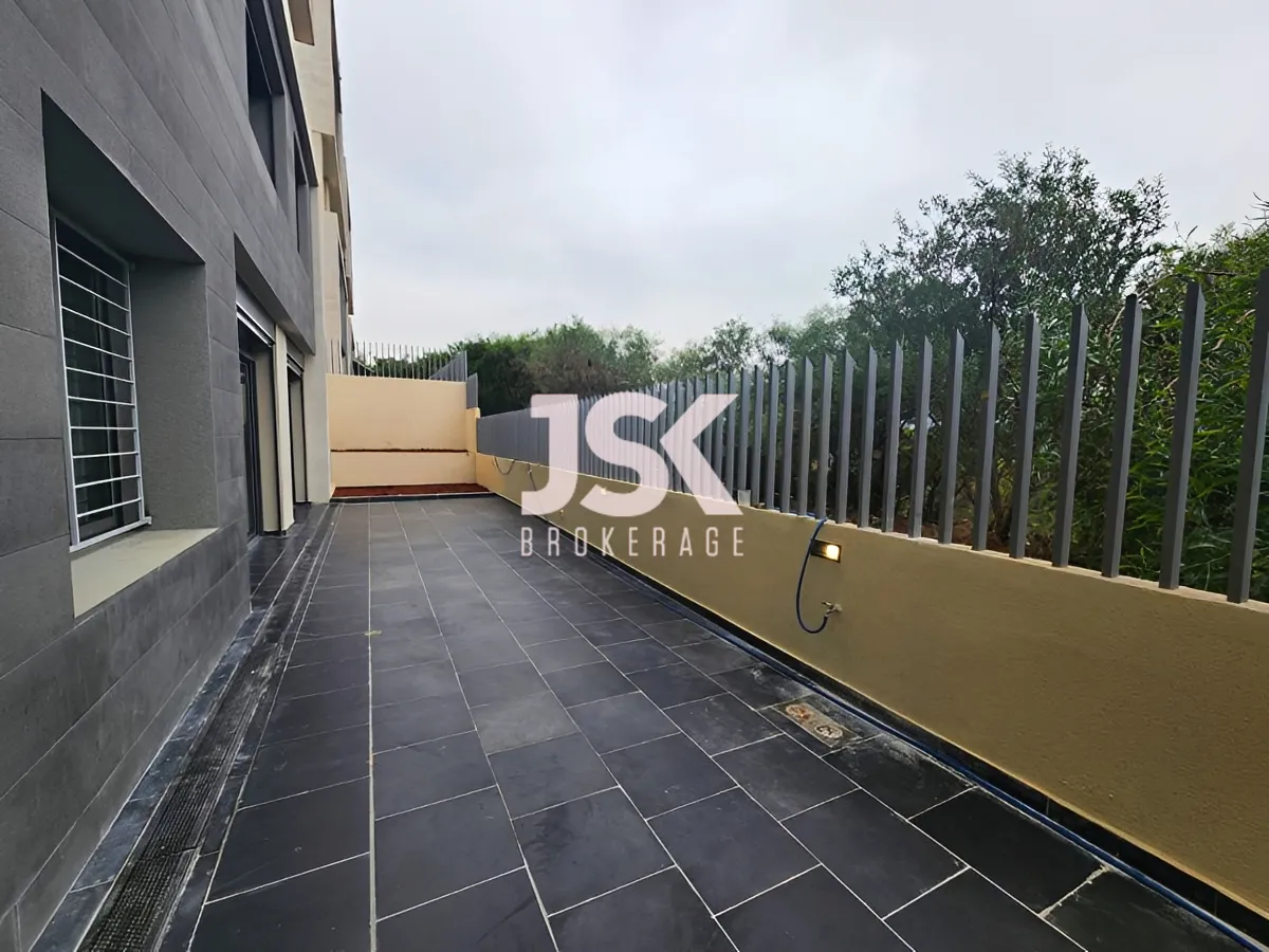 Triplex for Sale in Yarzeh, Lebanon