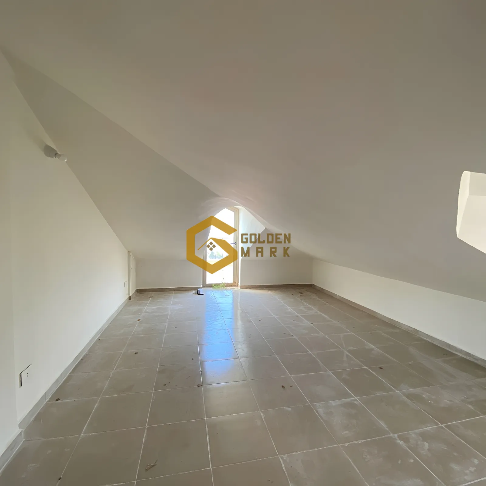 Duplex for Sale in Blat