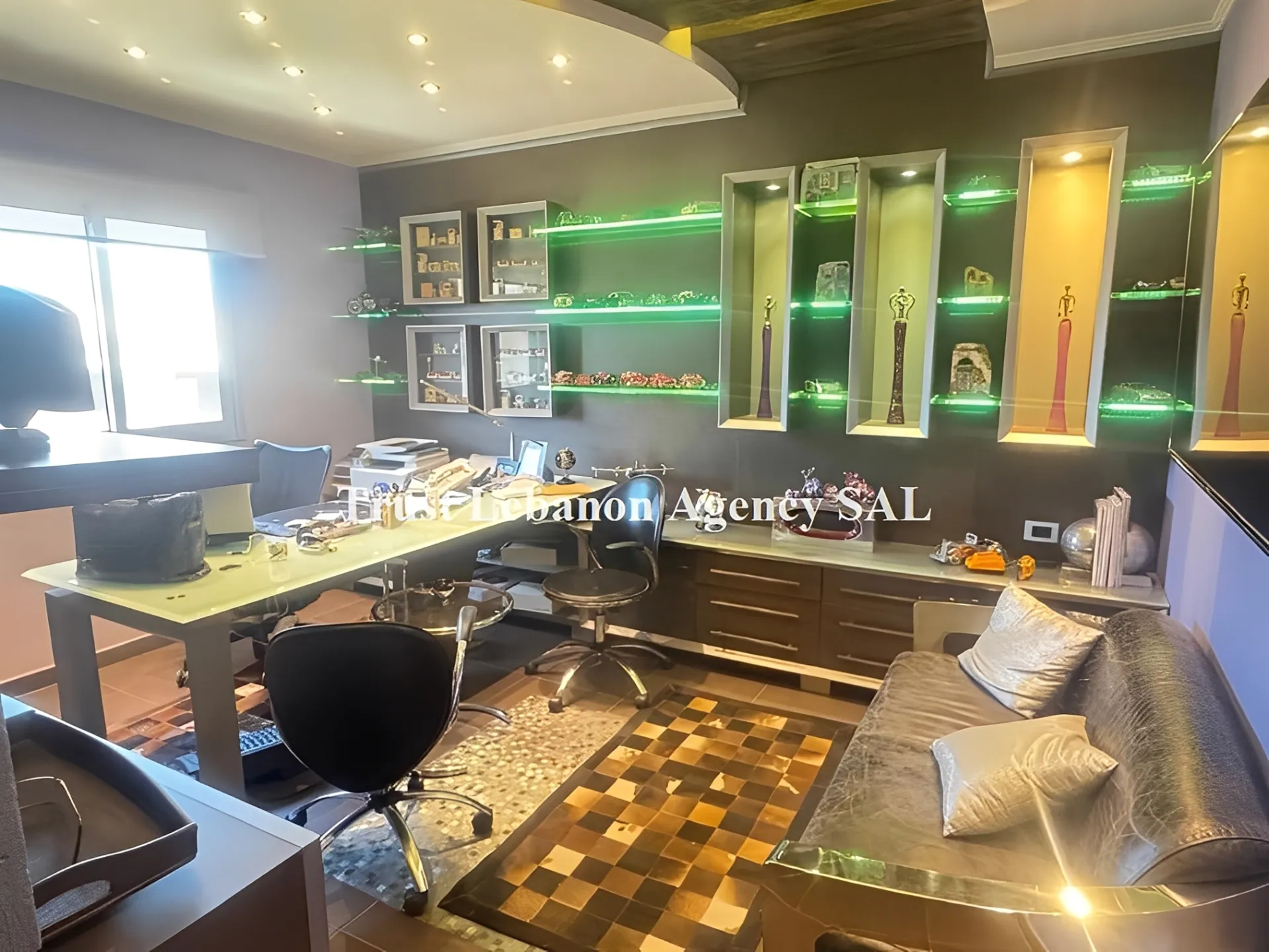 Office for rent in Metn, Sid El Bauchrieh