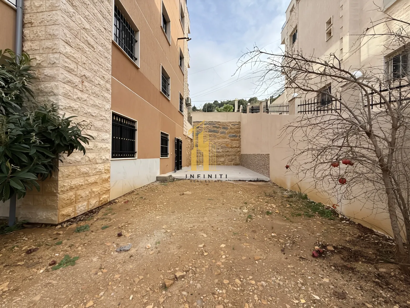 Apartment for Sale in Aaitat, Lebanon - 2 bed, 2 bath