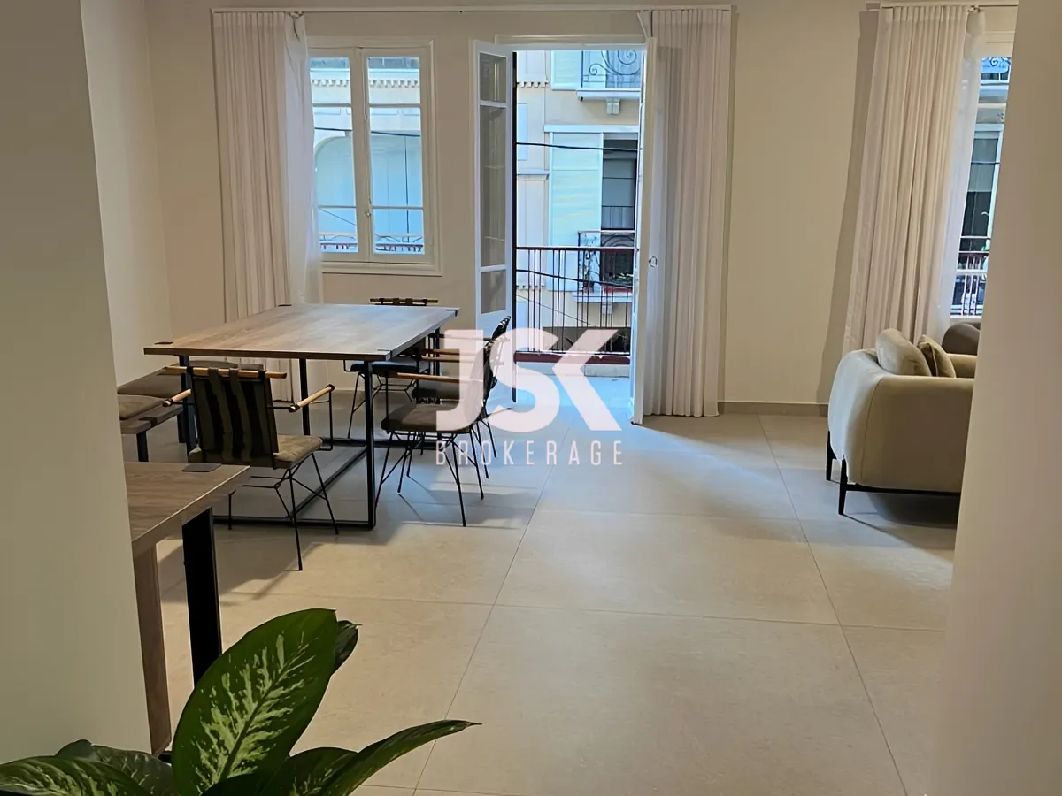 Apartment for Sale in Caree d'or, Achrafieh, Beirut, Lebanon - 3 bed, 2 bath