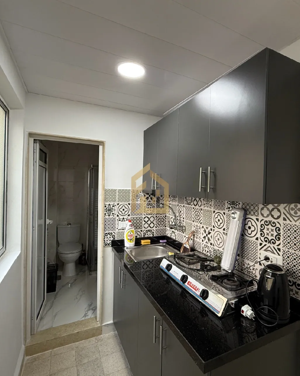 Apartment for sale in Hamra, Beirut, Lebanon - 1 bed, 1 bath