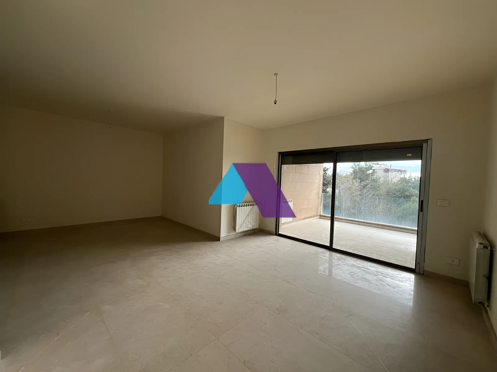 Apartment for Sale in Ajaltoun - 3 bed, 3 bath
