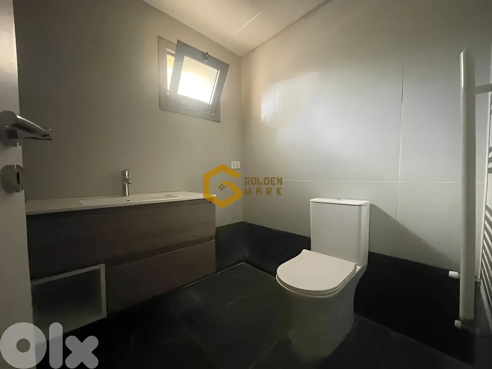 Apartment for Sale in Ballouneh