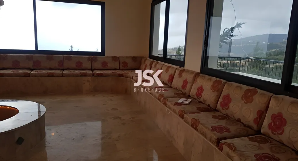 Building for Sale in Fatqa