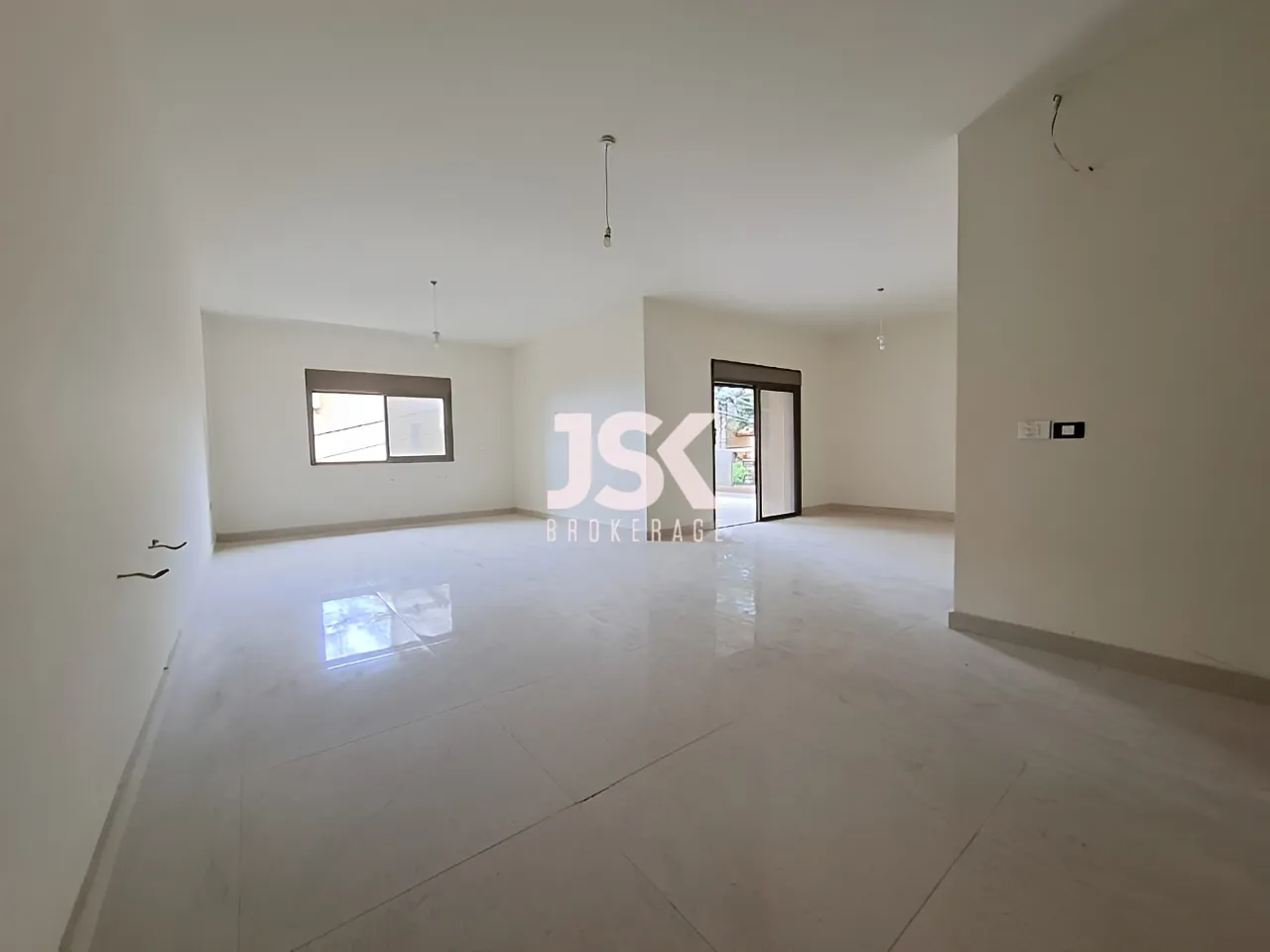Apartment for Rent in Ballouneh