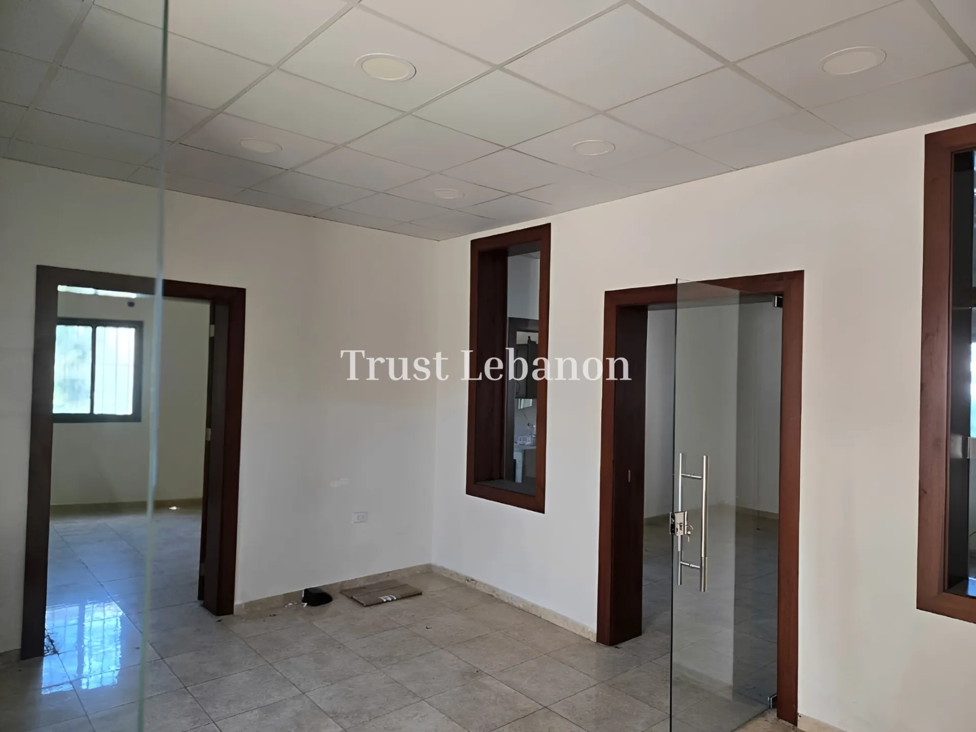Office for rent in Baabda