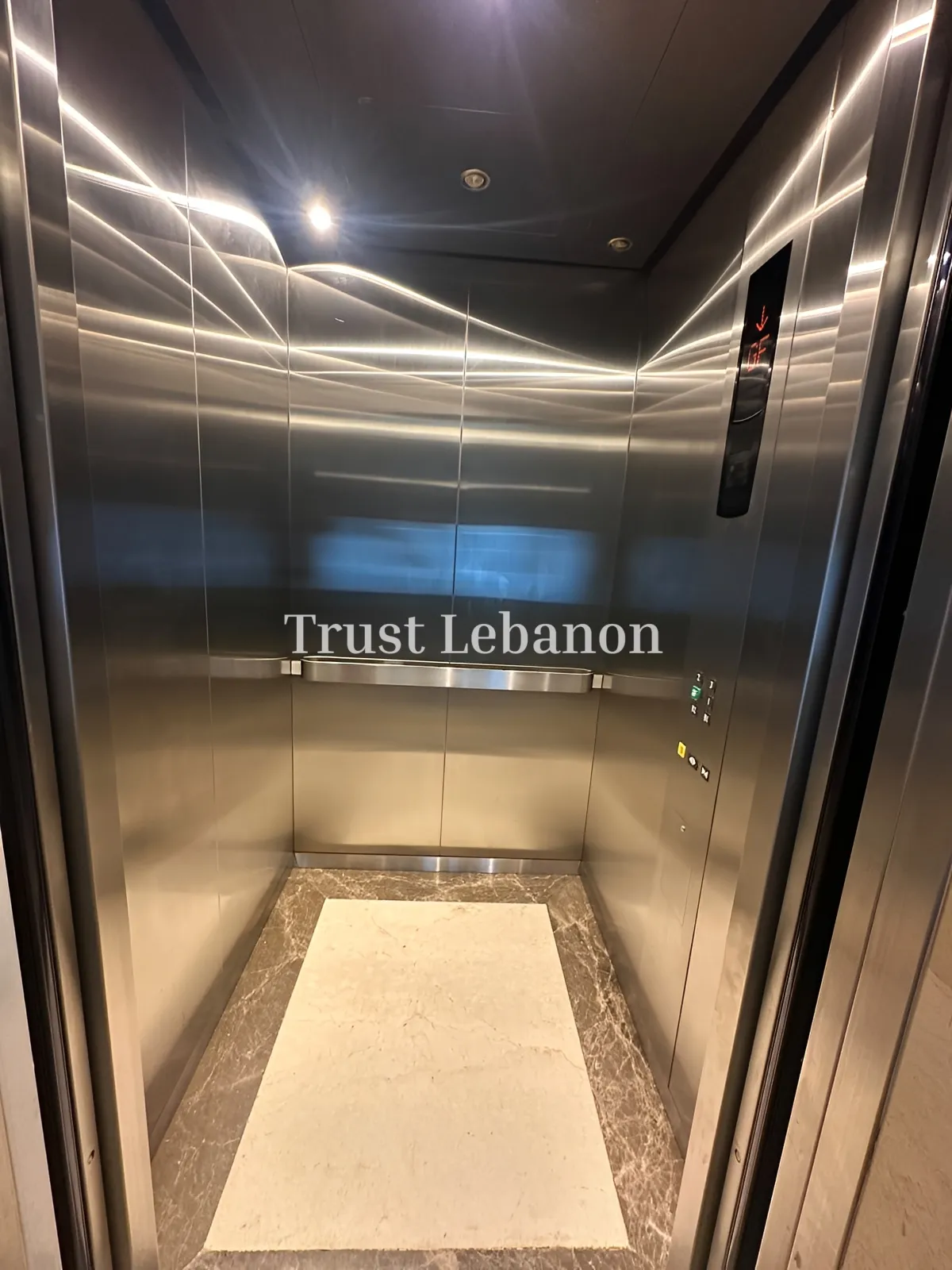 Penthouse for sale in Monteverde Main Street، Moutazah, Lebanon