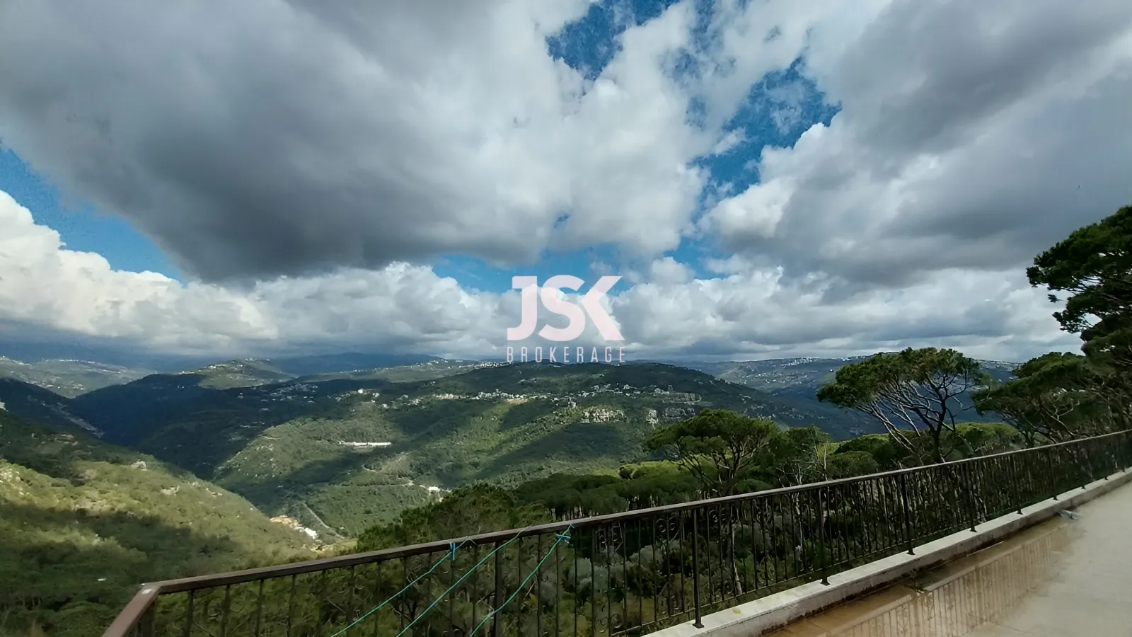 Villa for Sale in Beit Meri