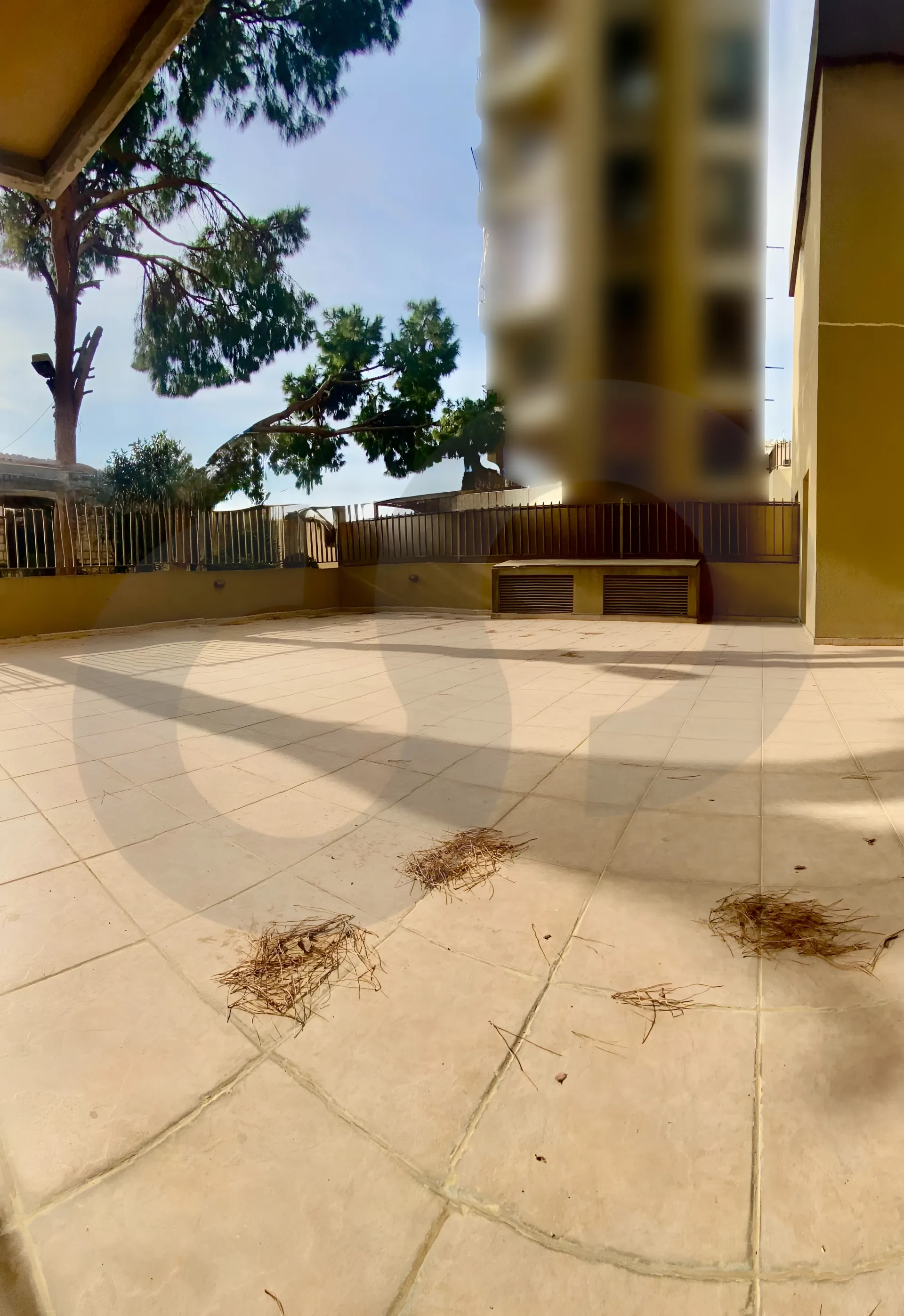 Building for Sale in Kfar Yassine