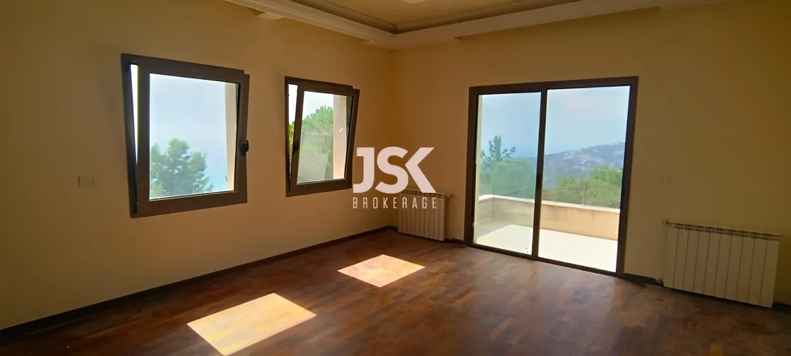 Triplex for Sale in Chnaneir, Lebanon
