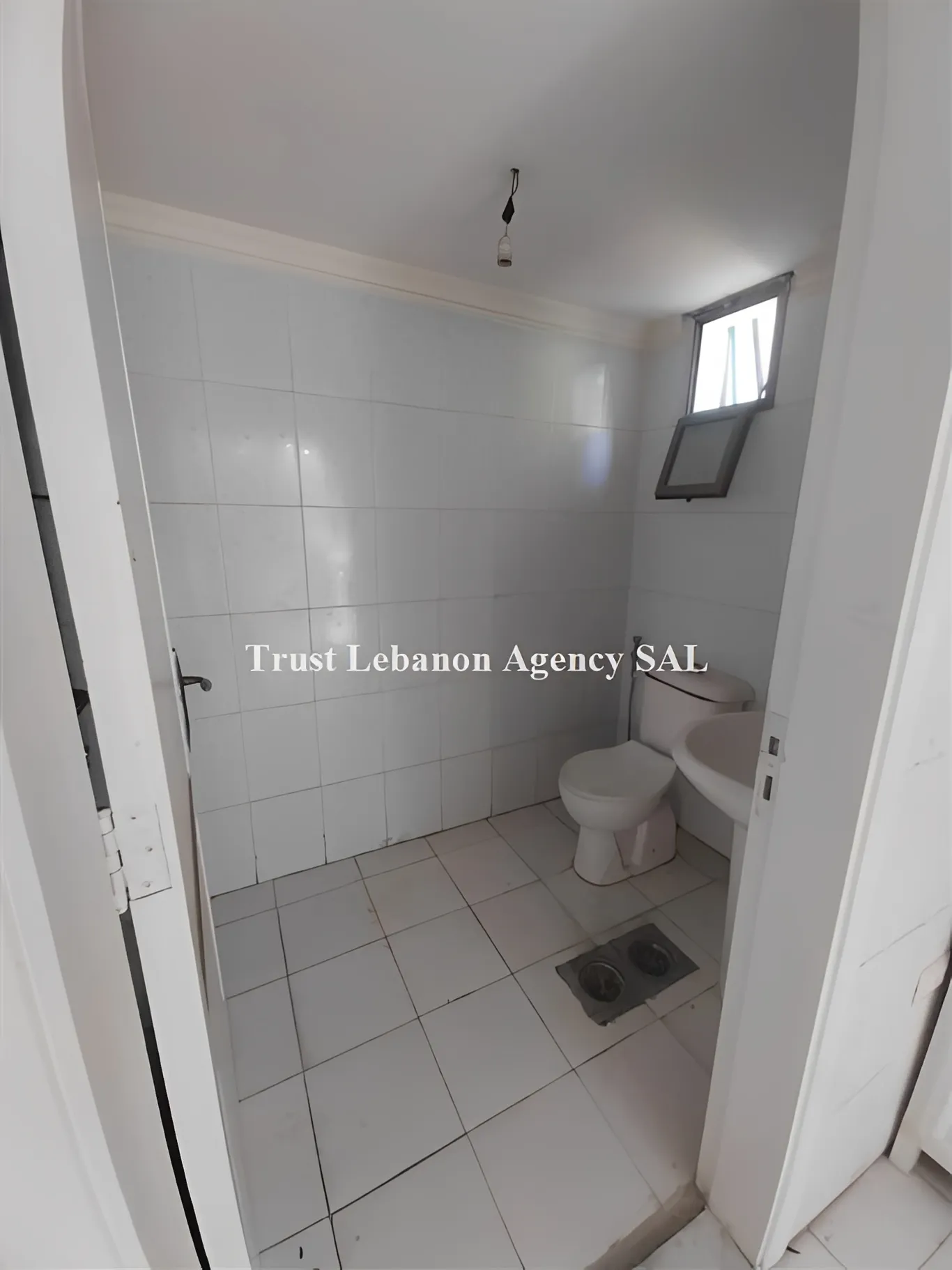Commercial Property For Sale in Beirut, Hamra