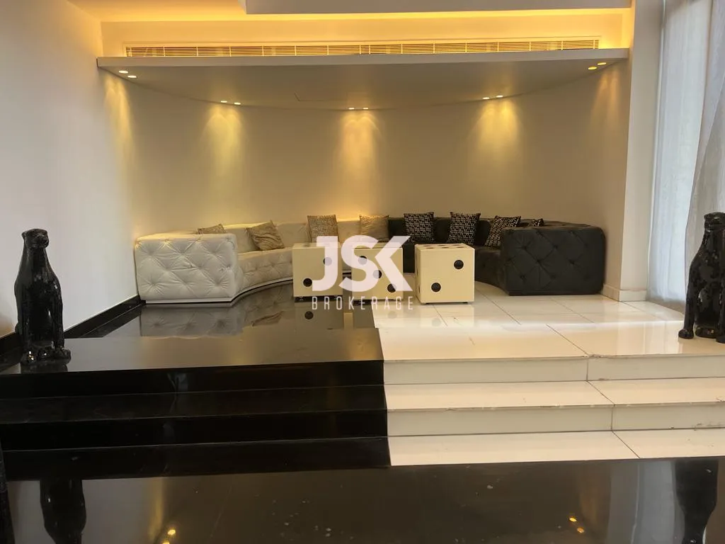 Apartment for Sale in Saifi Village