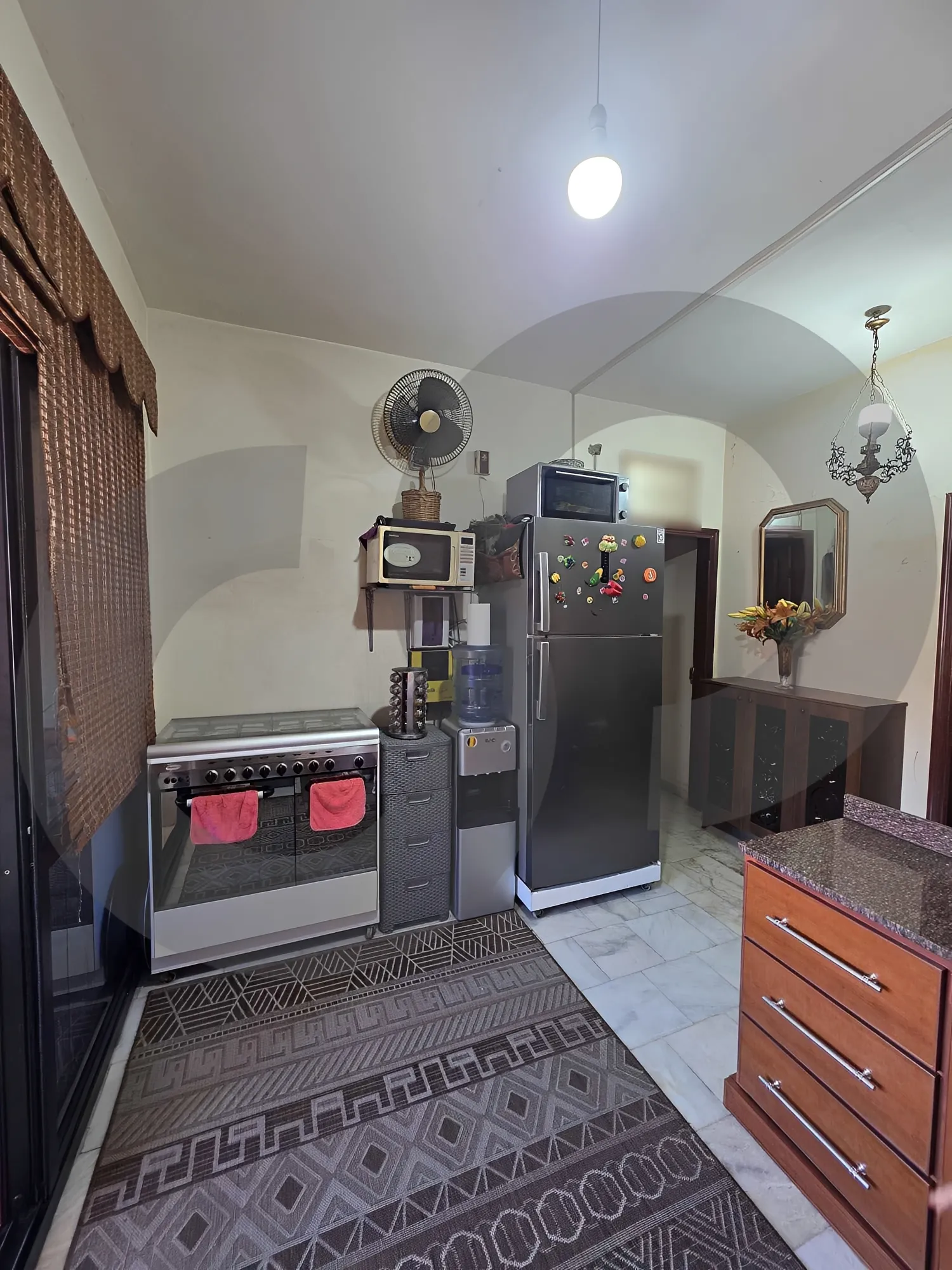 Apartment for Sale in Ain El Remmaneh - 2 bed, 3 bath