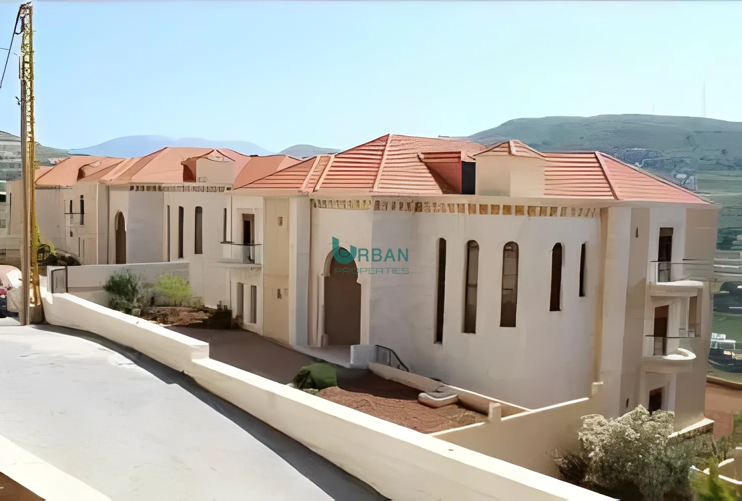 Residential in Rwaysat saoufar, lebanon - 8 bed, 8.0 bath