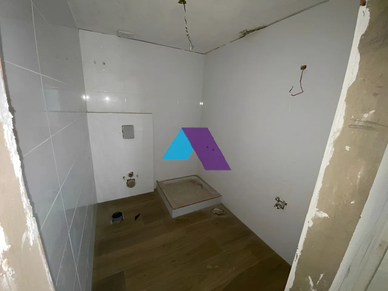 Apartment for Sale in Haret Sakher